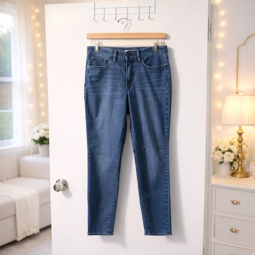 ✨ Athleta Mid Rise Stretch Skinny Jeans Dark Wash Size 6
